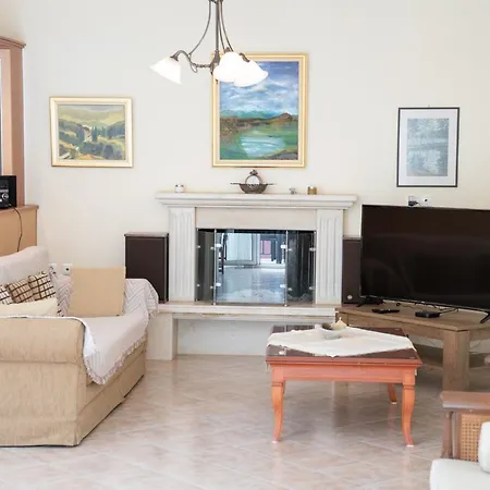 Faos Luxury Apartment *