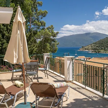 Faos Luxury Apartment Agia Efimia