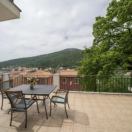 Apartment Faos Luxury *
