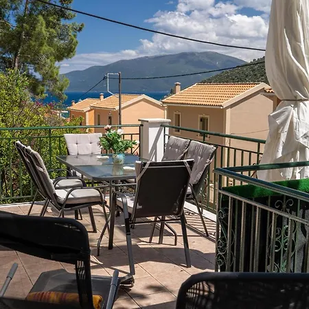 Faos Luxury Apartment Agia Efimia